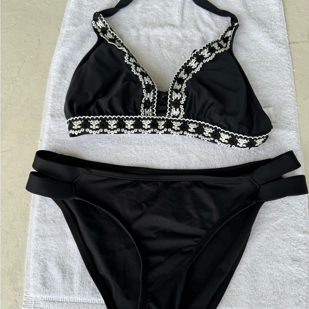 Kona Sol, 2- Piece, Swimsuit,  Black & White, Size Medium